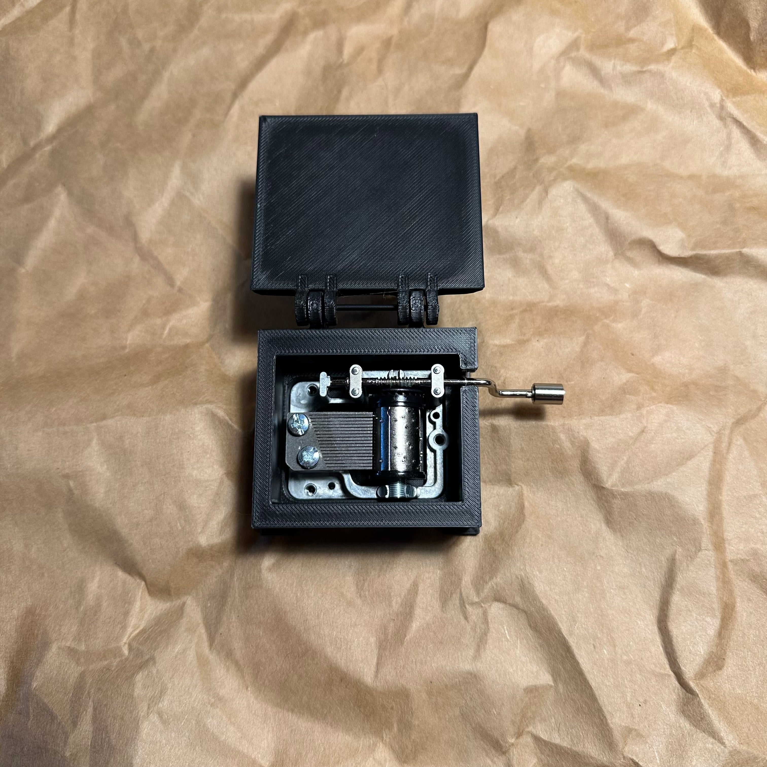 Cajita Musical #6 Negra - La Borinqueña (Musical Box)