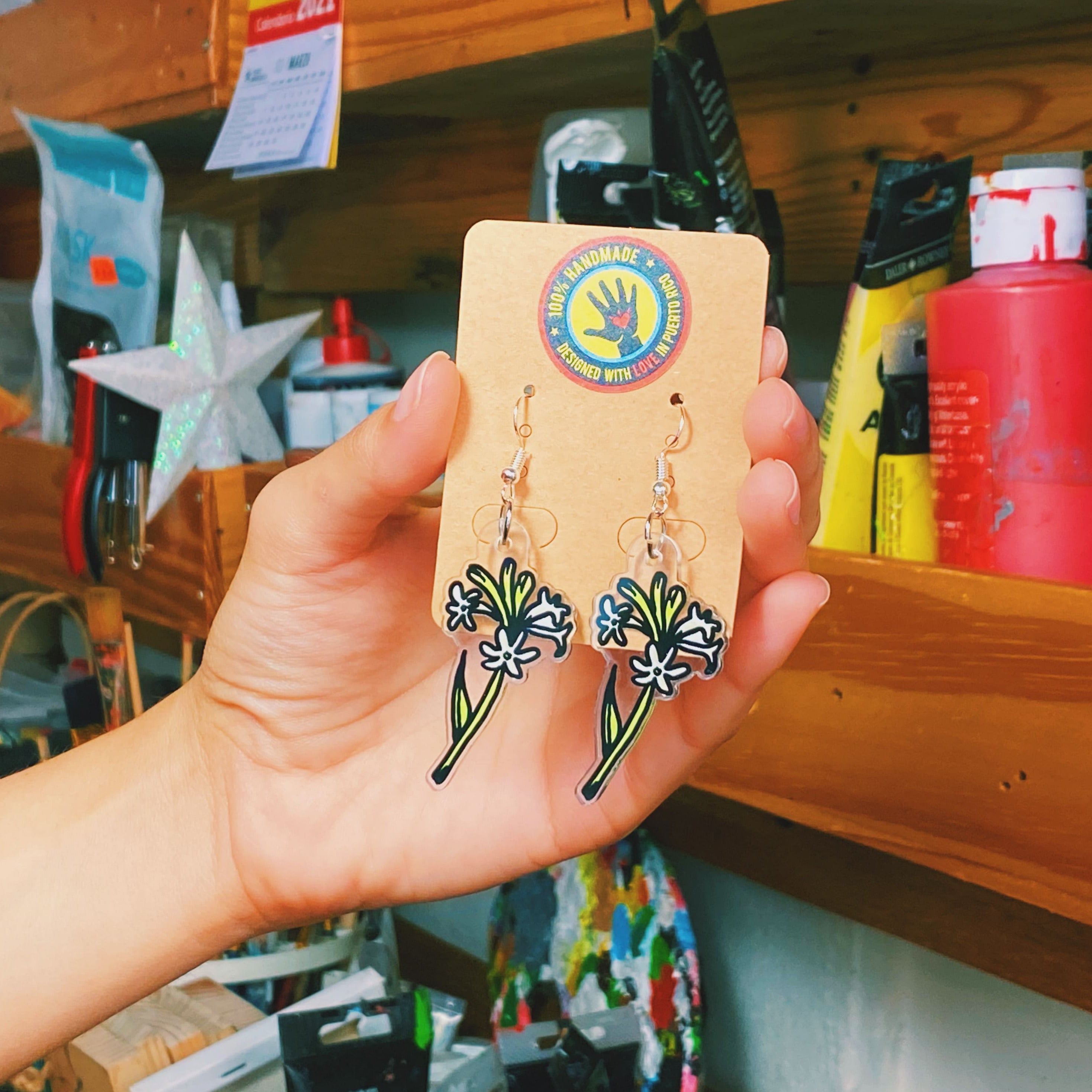 Pantallas: Azucenas (Acrylic/Stainless Steel Earrings)