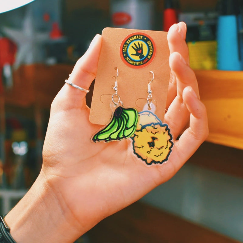 Pantallas: Plátano + Tostón (Acrylic/Stainless Steel Earrings)